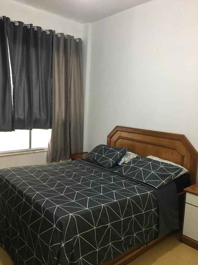 MARAVILHOSO QUARTO E SALA até 4 PESSOAS NO LEBLON na Av ATAULFO DE PAIVA Appartement