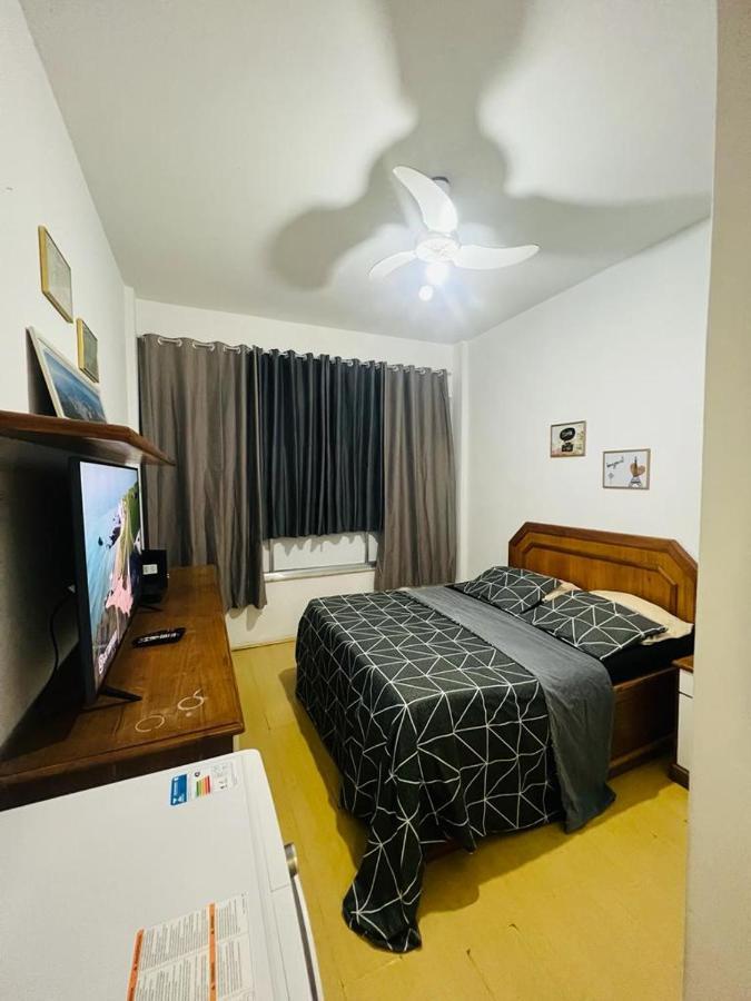 MARAVILHOSO QUARTO E SALA até 4 PESSOAS NO LEBLON na Av ATAULFO DE PAIVA *